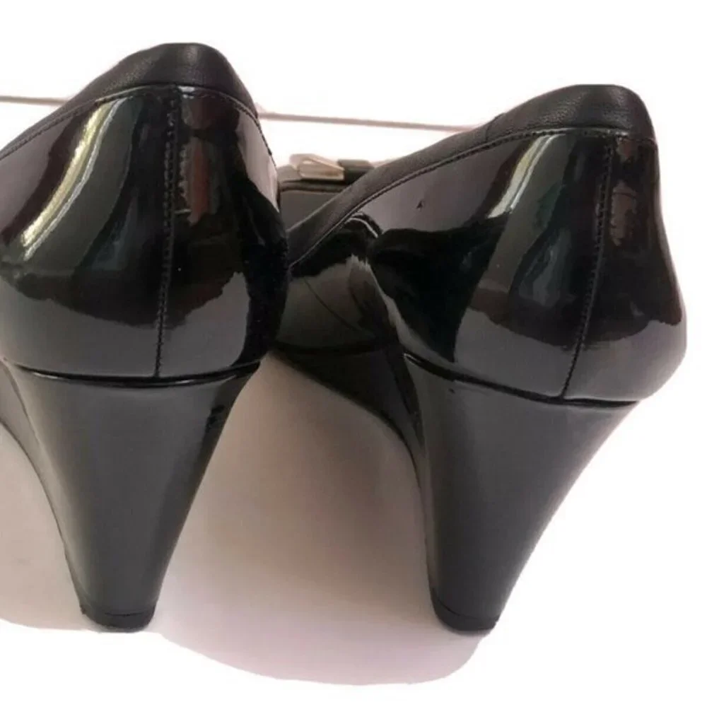 Coach Womens Shoes 81/2B Leather Black Wedge Heels